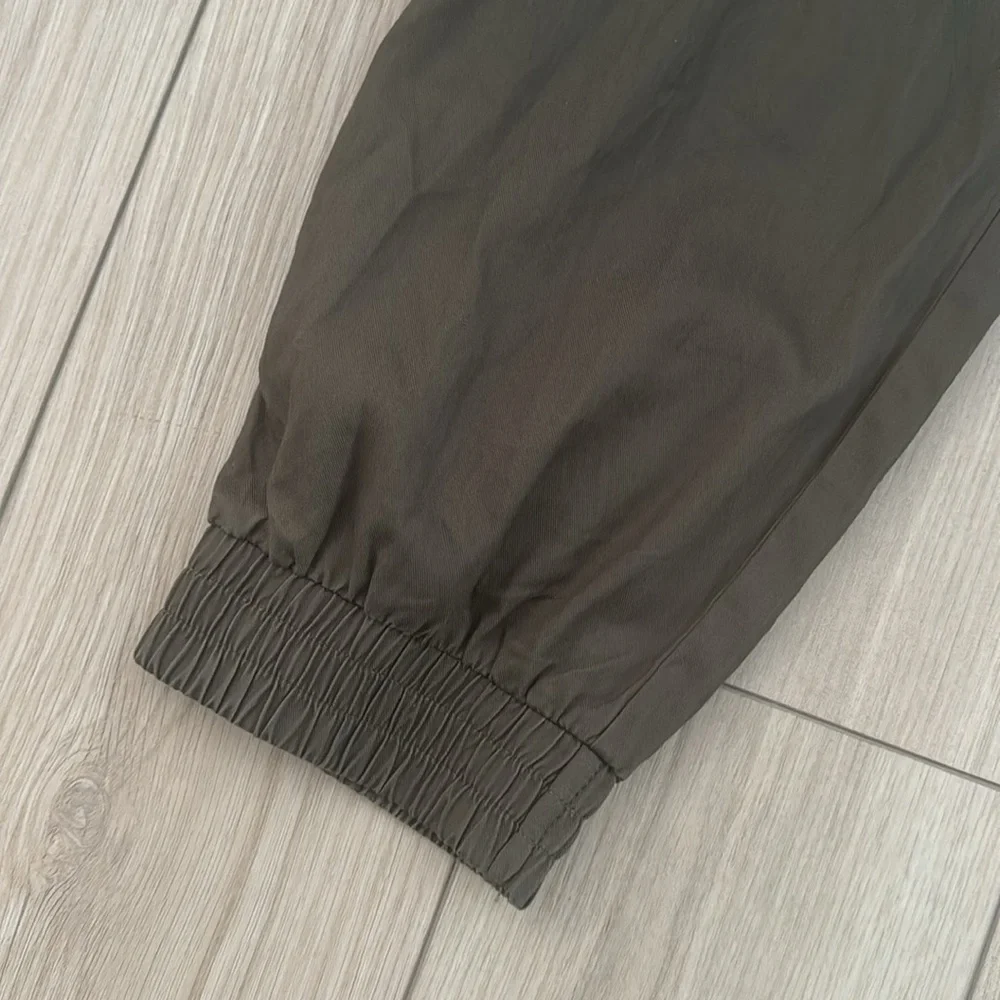 ✨NWT✨ A NEW DAY Dark Khaki Green Jogger Pant - XL - Picture 2 of 6